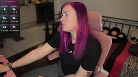 Snapshot of gennyrock chatting on January 25, 9:57 pm Genny Rock and online show from January 25, 9:57 pm