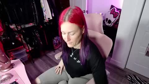 Genny Rock   and  online show from November 11, 1:49 am