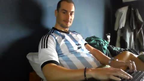 Snapshot of genraro69 chatting on June 3, 1:57 pm Genaro online show from June 3, 1:57 pm