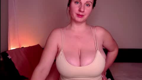 Chrisa online show from December 15, 11:45 am