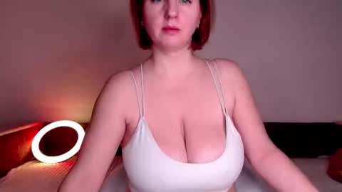 Chrisa online show from February 7, 4:27 am