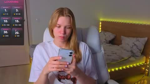 Melissa online show from March 19, 3:27 pm