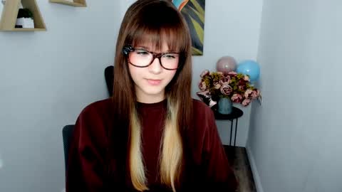 Snapshot of gentltease chatting on May 27, 3:36 am Alice online show from May 27, 3:36 am