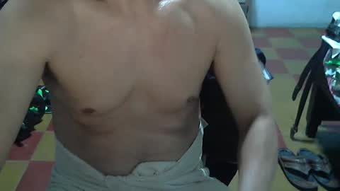 Snapshot of genuino2019 chatting on November 16, 5:13 am Genuino online show from November 16, 5:13 am