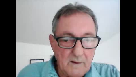 Snapshot of georg1412 chatting on October 8, 11:19 am georg1412 online show from October 8, 11:19 am