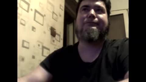 Snapshot of george84xxx chatting on December 22, 3:42 pm GeOOXXX online show from December 22, 3:42 pm