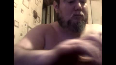 Snapshot of george84xxx chatting on February 12, 9:10 pm GeOOXXX online show from February 12, 9:10 pm