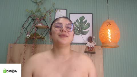 Snapshot of george_jonnes69 chatting on December 16, 1:22 pm Geo J online show from December 16, 1:22 pm