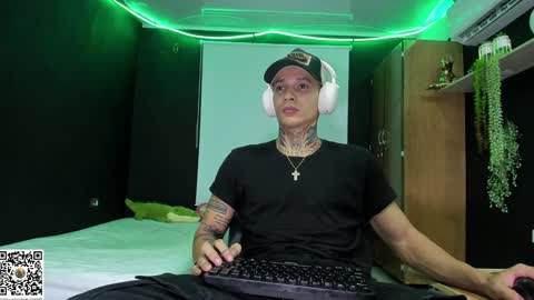 Snapshot of george_prince2 chatting on January 27, 3:47 am independent model online show from January 27, 3:47 am