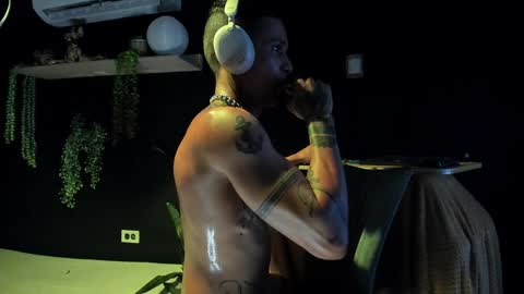 Snapshot of george_prince2 chatting on February 8, 7:26 am independent model online show from February 8, 7:26 am