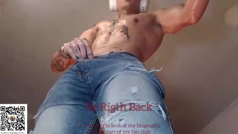 Snapshot of george_prince2 chatting on February 19, 2:33 am independent model online show from February 19, 2:33 am