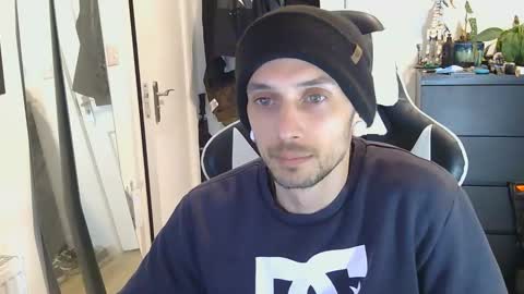 georgek0011 online show from March 6, 11:23 pm