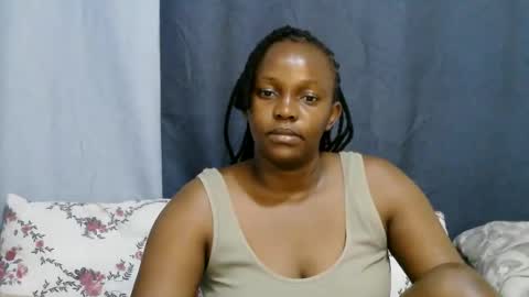 georgeous_kimberly online show from May 26, 9:33 pm