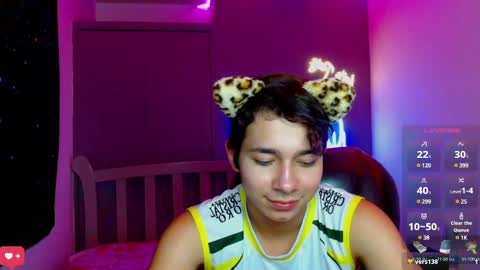 Snapshot of georgesmith_1 chatting on December 24, 9:50 am GEORGE online show from December 24, 9:50 am