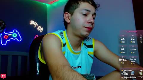 Snapshot of georgesmith_1 chatting on January 10, 6:31 am GEORGE online show from January 10, 6:31 am