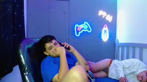 Snapshot of georgesmith_1 chatting on January 15, 8:16 pm GEORGE online show from January 15, 8:16 pm