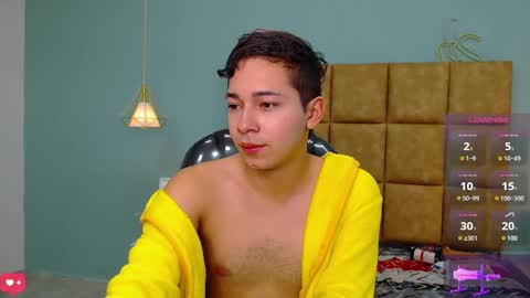 Snapshot of georgesmith_1 chatting on January 19, 4:01 am GEORGE online show from January 19, 4:01 am