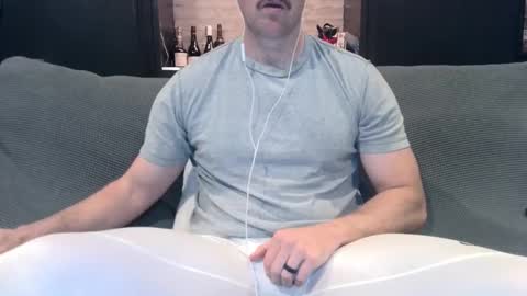 Snapshot of georgiaboy11 chatting on January 13, 10:59 pm georgiaboy11 online show from January 13, 10:59 pm