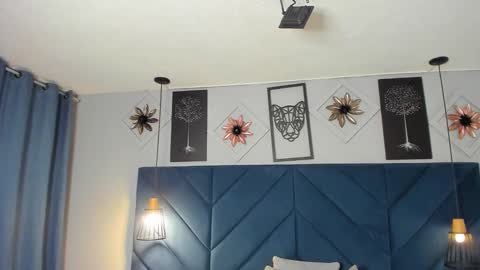 Snapshot of georgina_sensuelle chatting on February 17, 10:56 am Georgina online show from February 17, 10:56 am