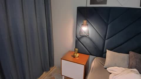 Snapshot of georgina_sensuelle chatting on February 22, 11:20 am Georgina online show from February 22, 11:20 am