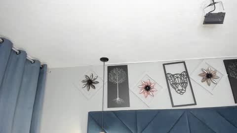 Snapshot of georgina_sensuelle chatting on February 27, 10:59 am Georgina online show from February 27, 10:59 am