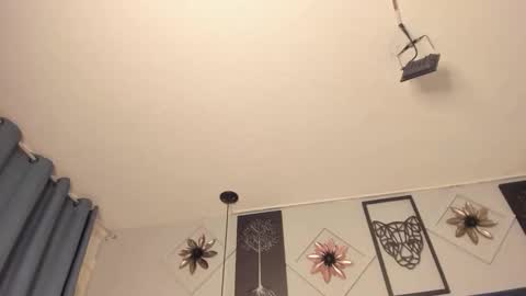 Snapshot of georgina_sensuelle chatting on March 20, 11:04 am Georgina online show from March 20, 11:04 am