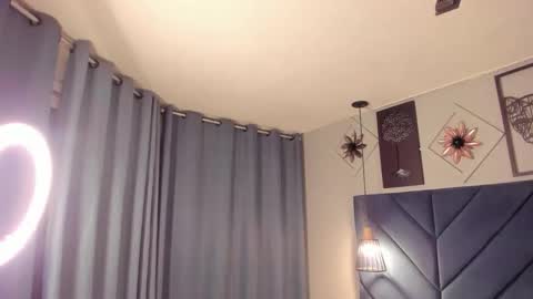 Snapshot of georgina_sensuelle chatting on March 28, 11:10 am Georgina online show from March 28, 11:10 am