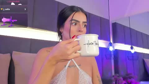 Kendal  online show from December 3, 4:03 am