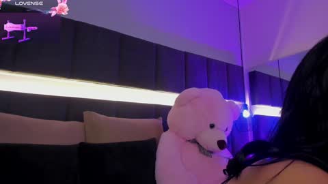 Kendal  online show from February 1, 2:58 am