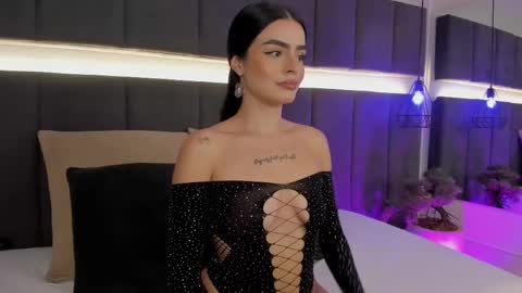 Kendal  online show from February 9, 10:32 pm