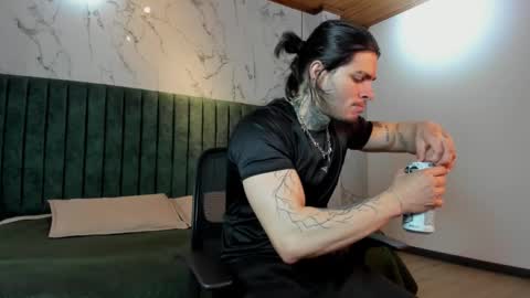 Georgios Makris online show from December 23, 3:26 am