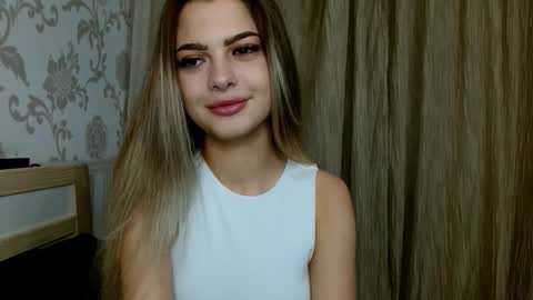 Snapshot of gerda_bloempje chatting on October 7, 10:18 pm Gerda online show from October 7, 10:18 pm