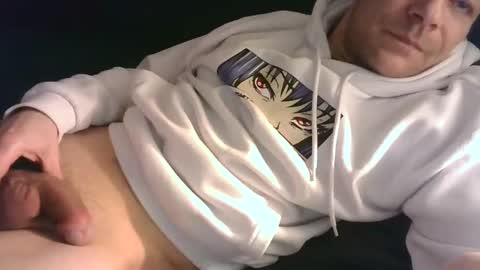 Snapshot of german33bi chatting on January 24, 2:39 am German33FFM1 online show from January 24, 2:39 am