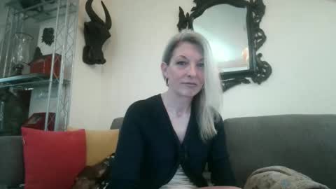 Snapshot of germansweety1 chatting on February 14, 2:47 pm germansweety online show from February 14, 2:47 pm