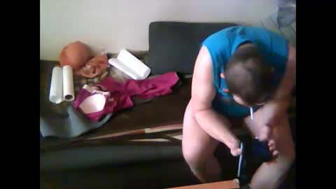 Snapshot of germantslover39 chatting on February 22, 9:34 am Alex39 online show from February 22, 9:34 am