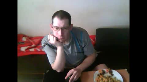 Snapshot of germantslover39 chatting on February 24, 9:32 am Alex39 online show from February 24, 9:32 am