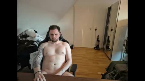 germboy995 online show from April 7, 5:13 pm