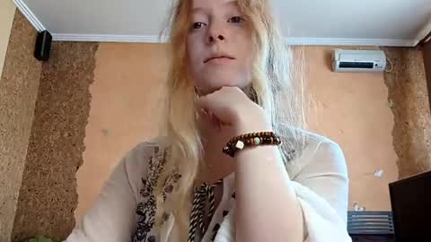Kate online show from May 19, 3:02 am
