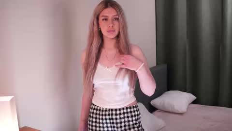 Bonnie online show from February 6, 6:44 pm