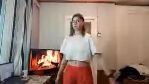 Alice online show from June 19, 3:27 pm
