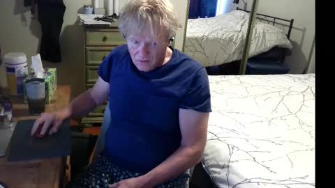 Snapshot of gethyn chatting on October 12, 6:18 pm Gethyn online show from October 12, 6:18 pm