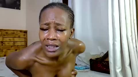 Snapshot of getit_sexxxyyy chatting on February 10, 3:10 am sassy online show from February 10, 3:10 am