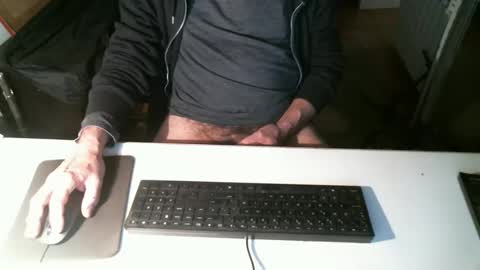 Snapshot of getz62 chatting on December 30, 9:37 am getz62 online show from December 30, 9:37 am