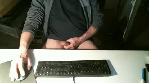 Snapshot of getz62 chatting on January 28, 10:56 pm getz62 online show from January 28, 10:56 pm