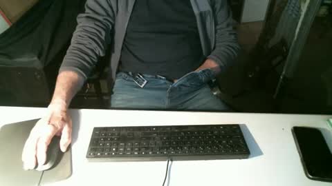 Snapshot of getz62 chatting on January 29, 12:56 pm getz62 online show from January 29, 12:56 pm