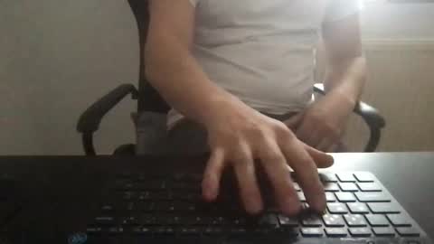 Snapshot of gfaulk9er chatting on March 31, 1:44 pm gfaulk9er online show from March 31, 1:44 pm