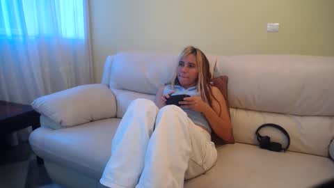 Snapshot of ggemas chatting on December 29, 4:08 pm ggemas online show from December 29, 4:08 pm