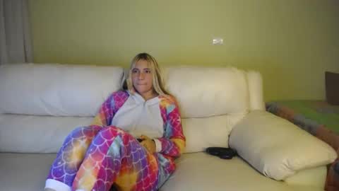 Snapshot of ggemas chatting on January 9, 5:34 am ggemas online show from January 9, 5:34 am