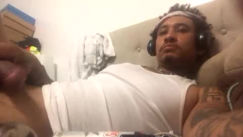 Snapshot of ghallofino26 chatting on February 1, 7:40 am ghallofino26 online show from February 1, 7:40 am