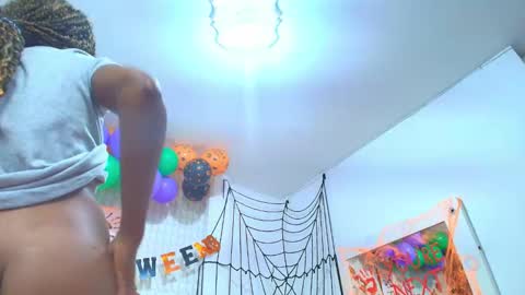 Snapshot of ghanimabrooks chatting on October 29, 12:29 pm ghanimabrooks online show from October 29, 12:29 pm